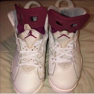 Retro Jordan 6 Maroon